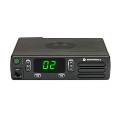 Motorola MOTOTRBO Radio CM200d - Reliable Two-Way Communication
